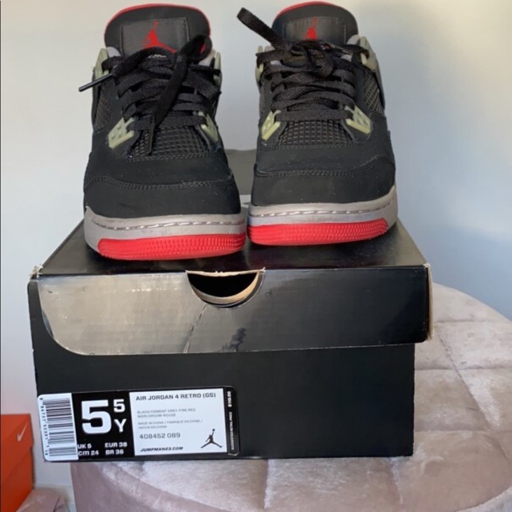 Air Jordan 4 Retro